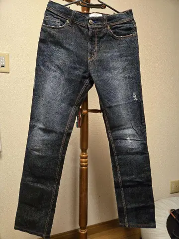 ZARA MAN 다크 블루 스트레이트 데님