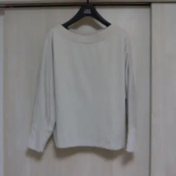 PLST 플라스테 맨투맨