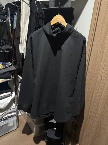 다이와 PIER39 모크 터틀넥 티셔츠