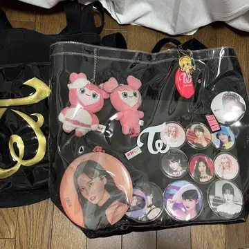 TWICE 이타백 캔뱃지 모모 모브리