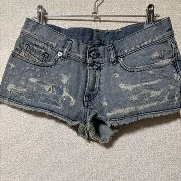 새상품급 데미지 숏팬츠