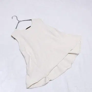 KN0565 [폰세] 슬리브리스 니트 [F] 페플럼 A라인 아이보리
