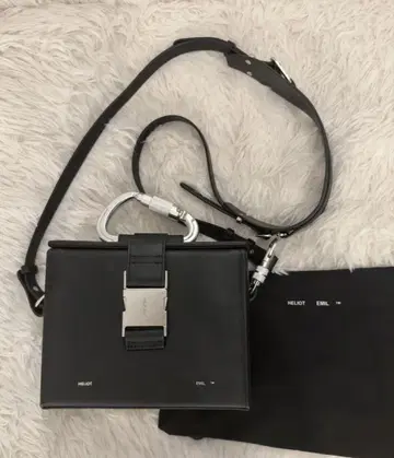 [ 새상품급 ] HELIOT EMIL carabiner box bag