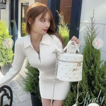 새상품 Rady 하프 지퍼 니트 원피스 화이트