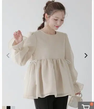 fitmore 크링클 시어 오간자 볼륨 슬리브 상의