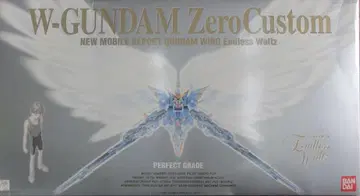 W-GUNDAM ZeroCustom 퍼펙트 그레이드
