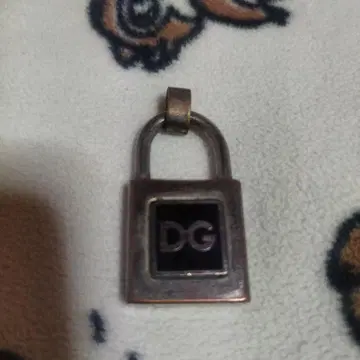 DG 목걸이 탑 자물쇠