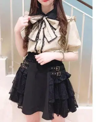 ROJITA 사이드 티어드 레이스 스커트