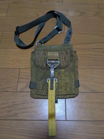 TOUGH 숄더백