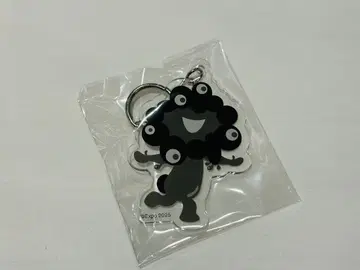 새상품 미야쿠미야쿠 아크릴 키링 블랙미야쿠