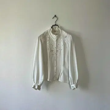 구제 의류 자수 블라우스 스탠드 카라 페플럼 셔츠 화이트 포멀 세레모니