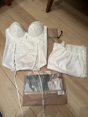 브라이덜 블룸 마터니티 뷔스티에 + 플레어 팬츠