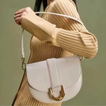 [ 최종 가격 인하 ] 가빈느 안장 백 찰스앤키스