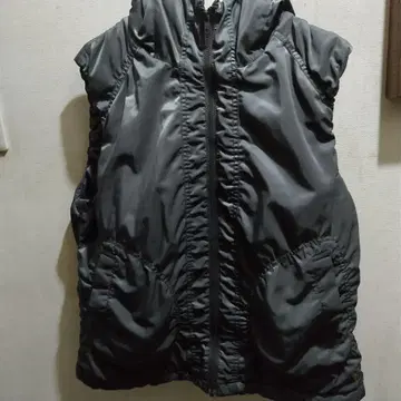 UNIQLO K.M. 콜라보 후드 부착 퀼팅 베스트 XL 그레이