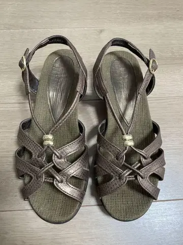 DIANA WELL FIT S 사이즈 EEE 스트랩 샌들
