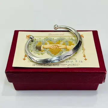 래리 스미스 NAJA TAPERED END 뱅글 팔찌