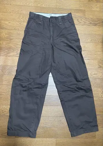 유니클로 U 와이드 핏 치노 39 다크 브라운 허리 73