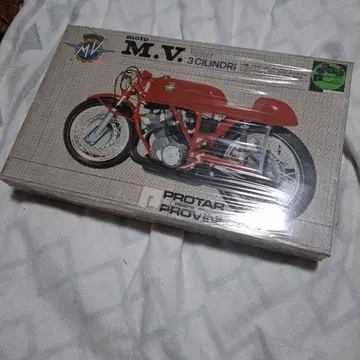 M.V. 아구스타 500cc 3 실린드리 프라모델 1:9