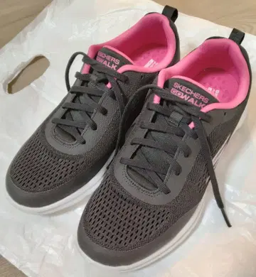SKECHERS GO WALK 25.5cm