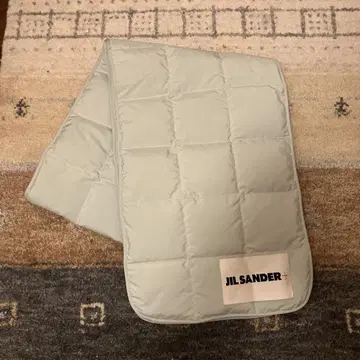 질 샌더 JIL SANDER 다운 머플러 퀼팅