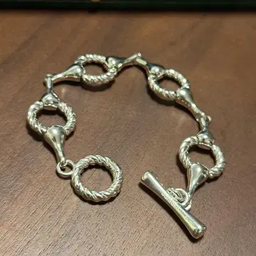 Santaku Bit Twist Bracelet
