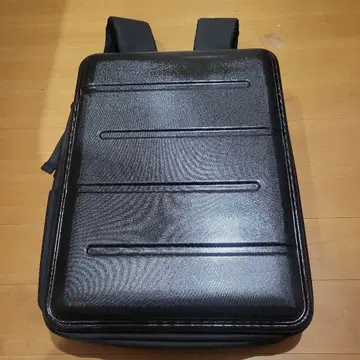 하드 케이스형 럭색, BOX형 가방 블랙 미사용 새상품