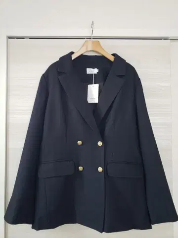 Louere 골드 버튼 테일러드 자켓 택 포함