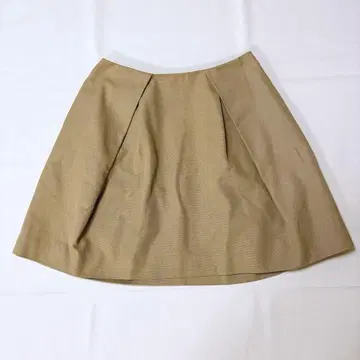 두지엠 클라세 턱 플레어 스커트 베이지 무릎 기장