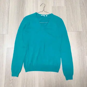 S8 유니클로 캐시미어 100% V넥 스웨터 M 에메랄드 그린