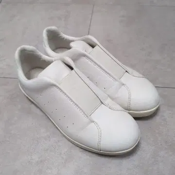 화이트 슬립온 문스타 810s KITCHE