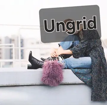 새상품 -Ungrid- 플라워 프린트 디자인 롱 가운 GRN