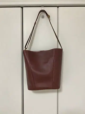 브라운 토트백