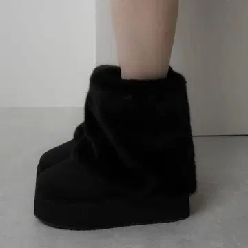[ 완판템 ] 퍼 달린 통굽 블랙 어그 부츠 L