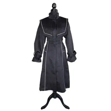 CuLLt CLERIC COAT
