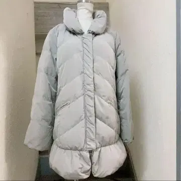 로라 애슐리 그레이 퀼팅 다운 자켓