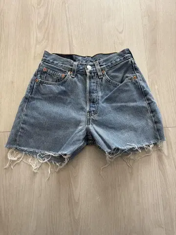 Levi's W26 L30 컷오프 데님 숏팬츠