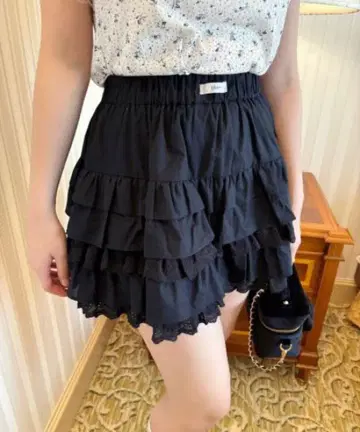 NICE CLAUP [ Plume ] 티어드 미니 스커트