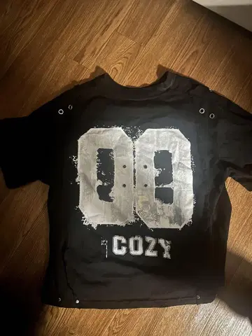 COZY WORLDWIDE 티셔츠 S 사이즈 블랙