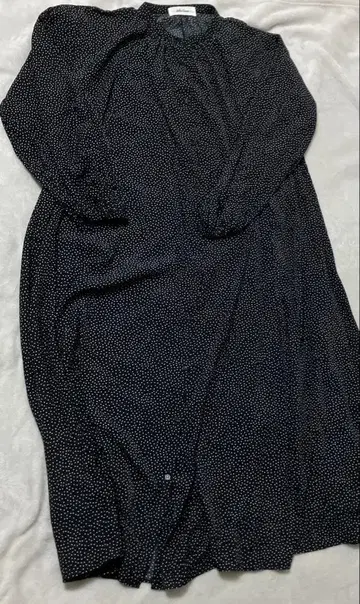 미라 오웬 도트 블랙 셔츠 원피스 긴팔