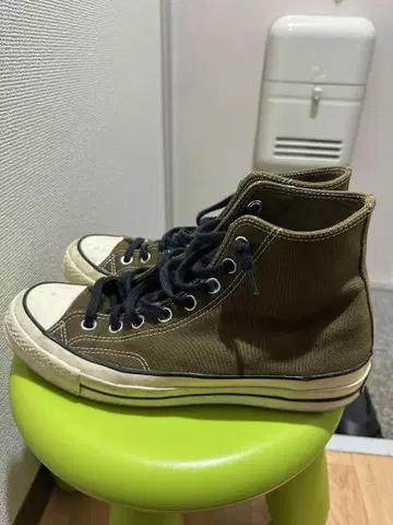 Converse 척테일러 하이컷 스니커즈 카키 ct70