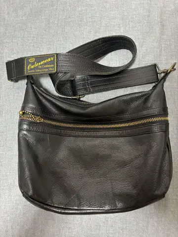 Cushman 블랙 가죽 숄더백