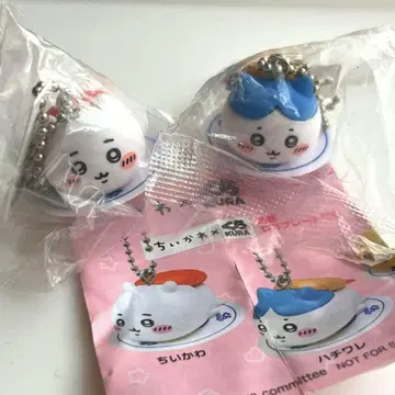 치이카와 (먼작귀) 쿠라스시 콜라보 피규어 하치와레 2024년 키링