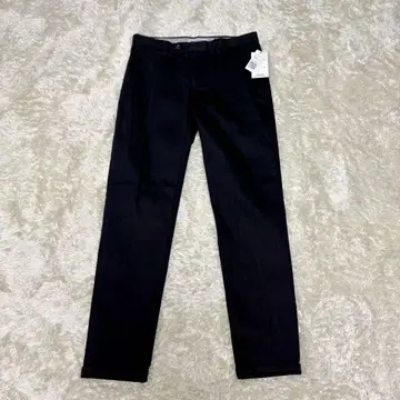 미사용 투모로우랜드 스트레치 슬림 스트레이트 데님 블랙