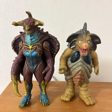 울트라맨 시리즈 괴수 소프트 비닐 바오, 보걸 2체 세트