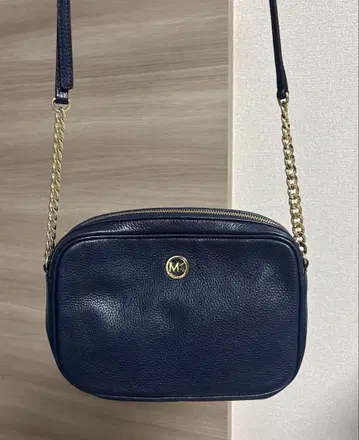Michael Kors 네이비 숄더백