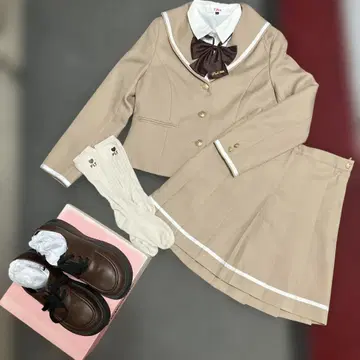 새상품급 핑크라떼 PINK-latte 졸업 의류 165