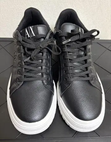 Armani Exchange 블랙 스니커즈