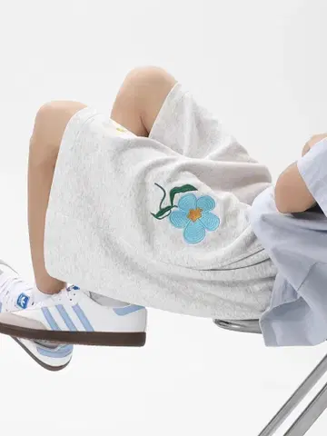 꽃 자수 그레이 스테테코
