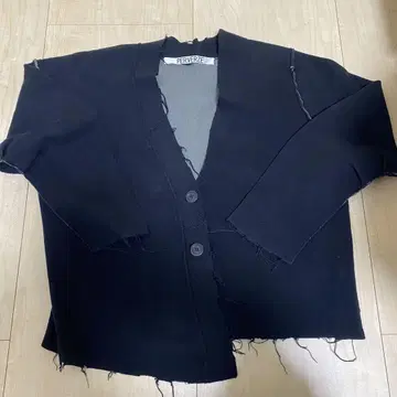 PERVERZE 블랙 가디건