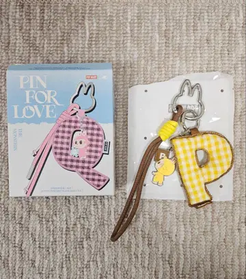 THE MONSTERS Pin for Love 키링